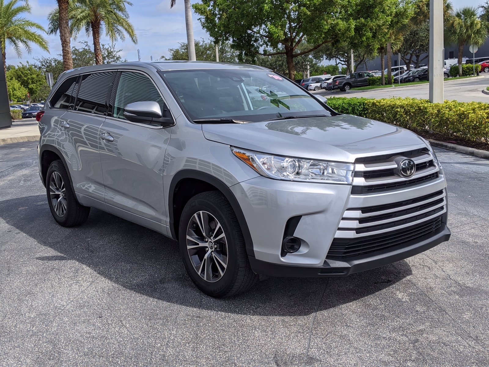 Pre-Owned 2018 Toyota Highlander LE